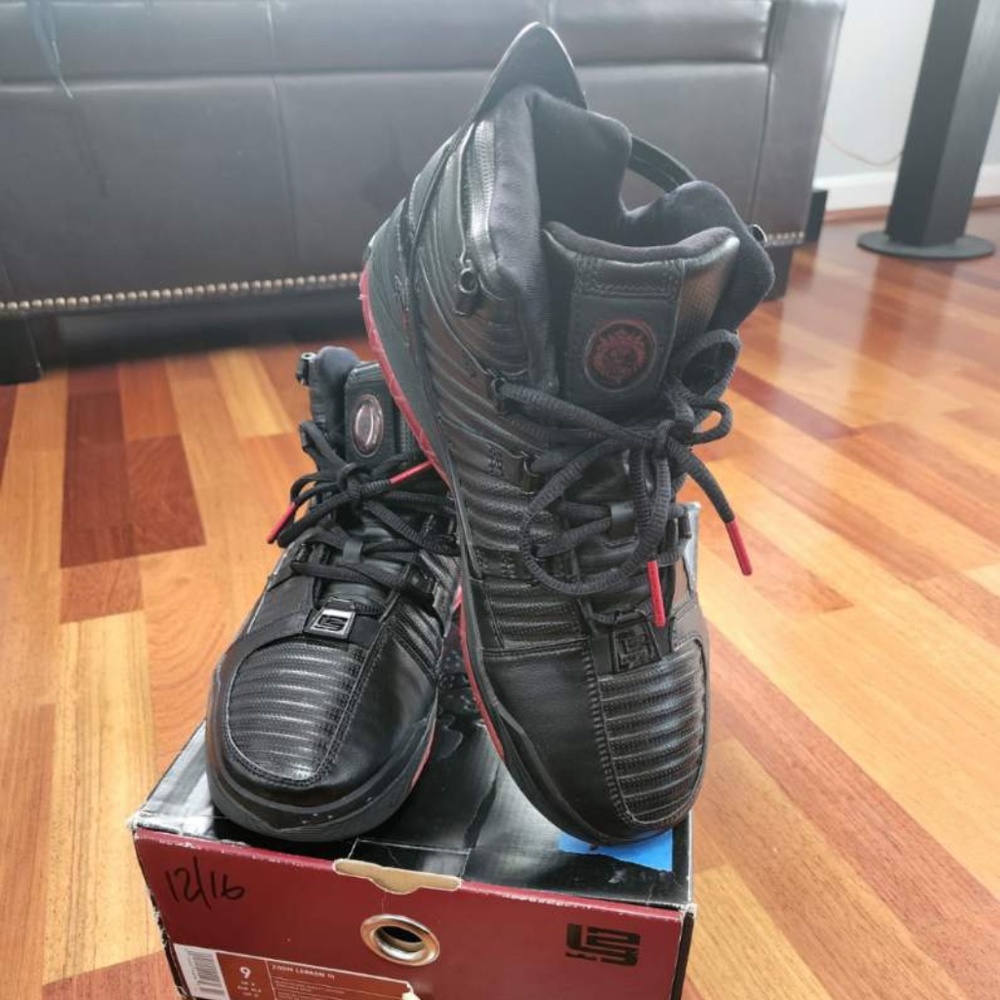 Men's Zoom LeBron III - Black - Varsity Crimson - Size 9